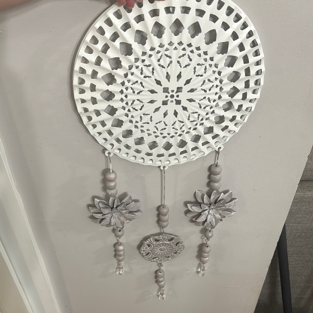 Elegant White and Gray Wall Hanging Decor